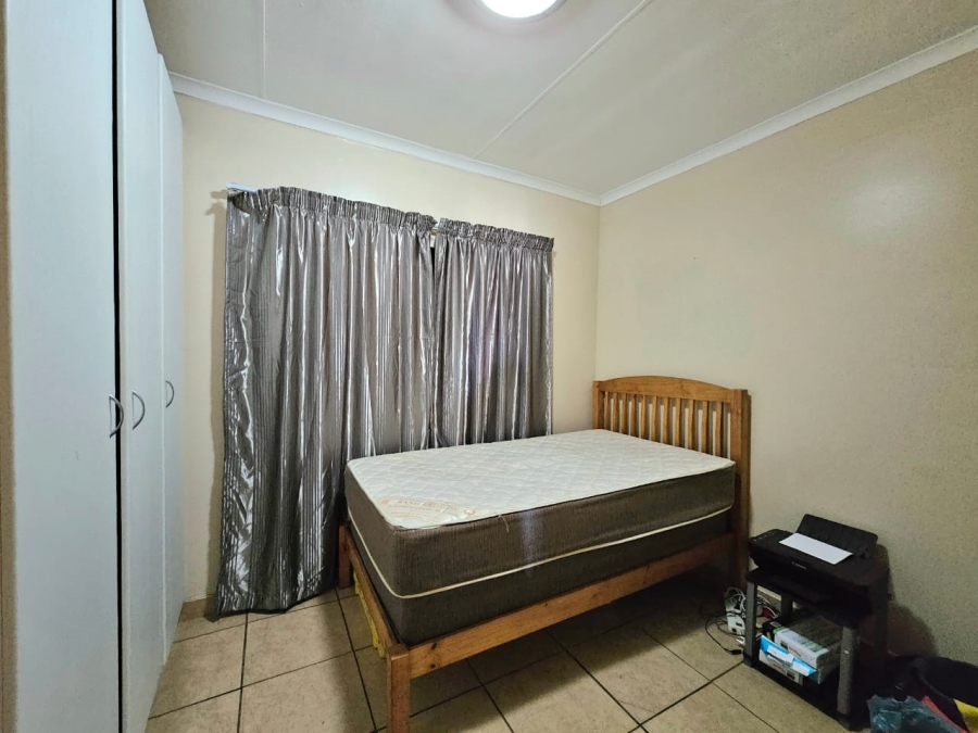 2 Bedroom Property for Sale in Bult South North West